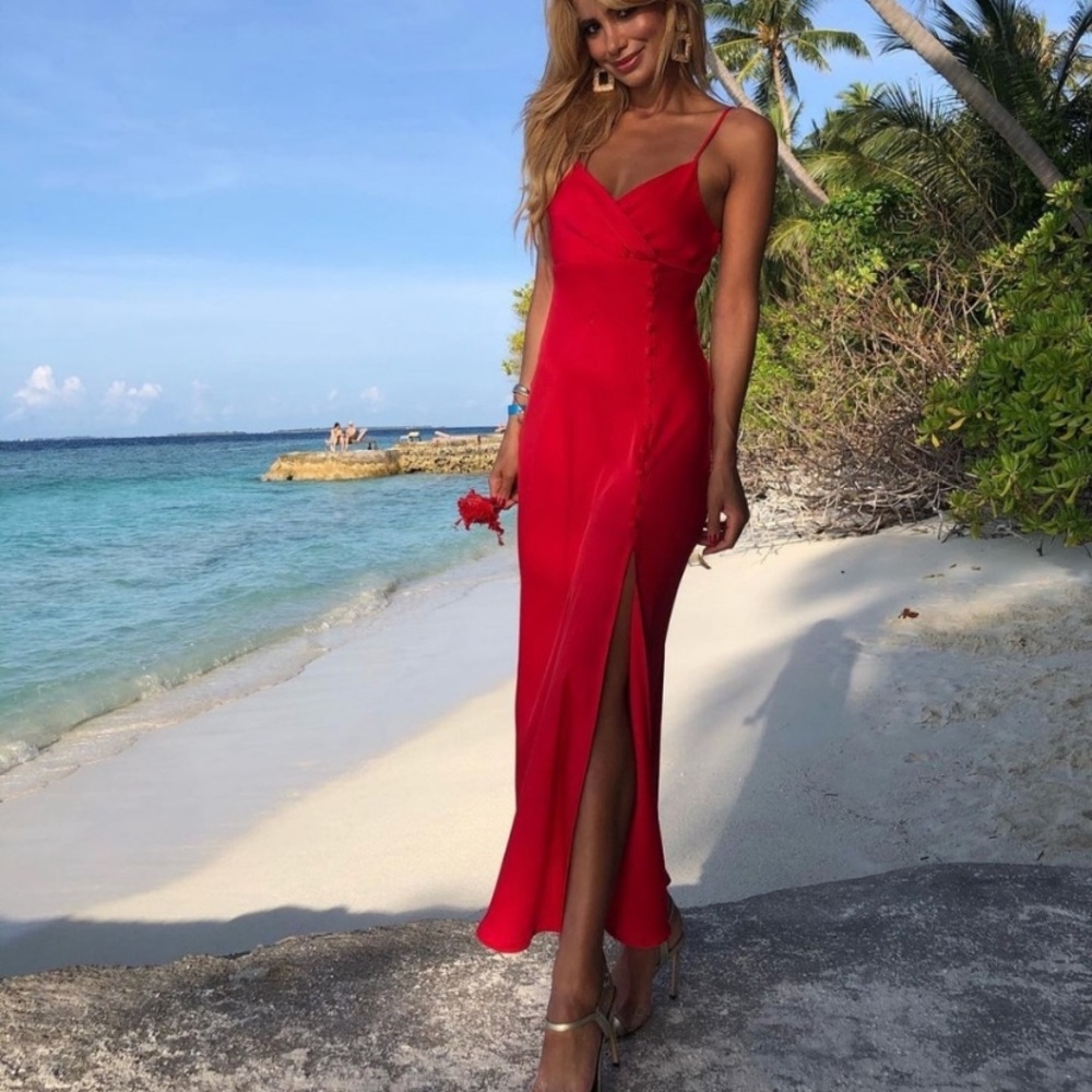 ❤️Bloggers Favorite❤️NWT Zara SATIN CAMISOLE DRESS in Red - Picture 2 of 15